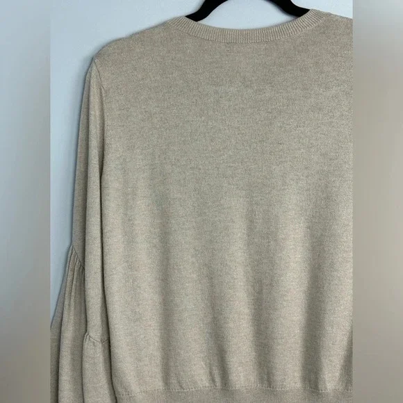 LEITH Crewneck Bell-Sleeve Pullover Sweater size XS - Picture 7 of 7